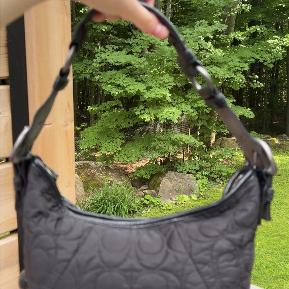 COPY - Coach Black Shoulder Bag with Signature Pattern - Picture 2 of 6
